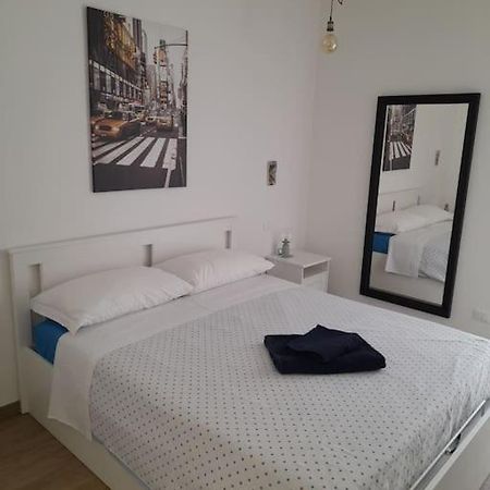 Casa Vacanza "Aurora" Costa Volpino Esterno foto